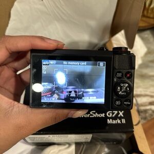 Canon G7X Mark II